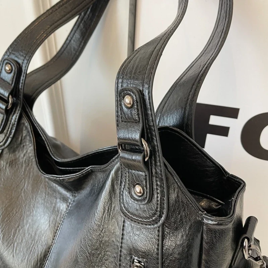 Women's Classic Shoulder Bag Elegant Everyday Tote with Multiple Compartments