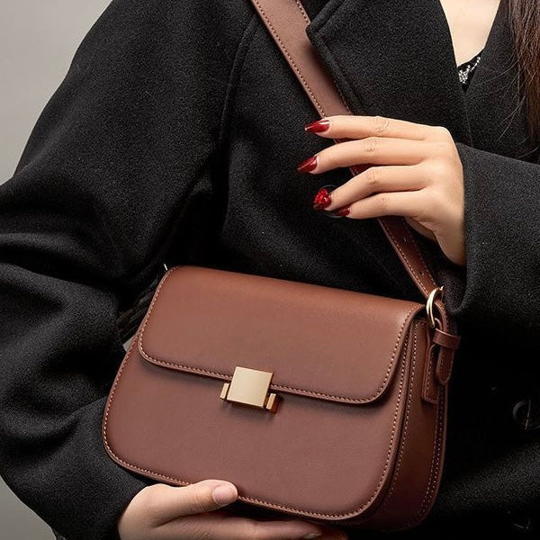 Women's Classic Shoulder Bag – Elegant Chic Everyday Purse