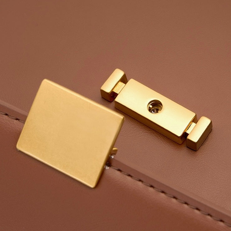 Women's Classic Shoulder Bag – Elegant Chic Everyday Purse