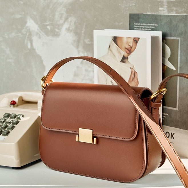 Women's Classic Shoulder Bag – Elegant Chic Everyday Purse