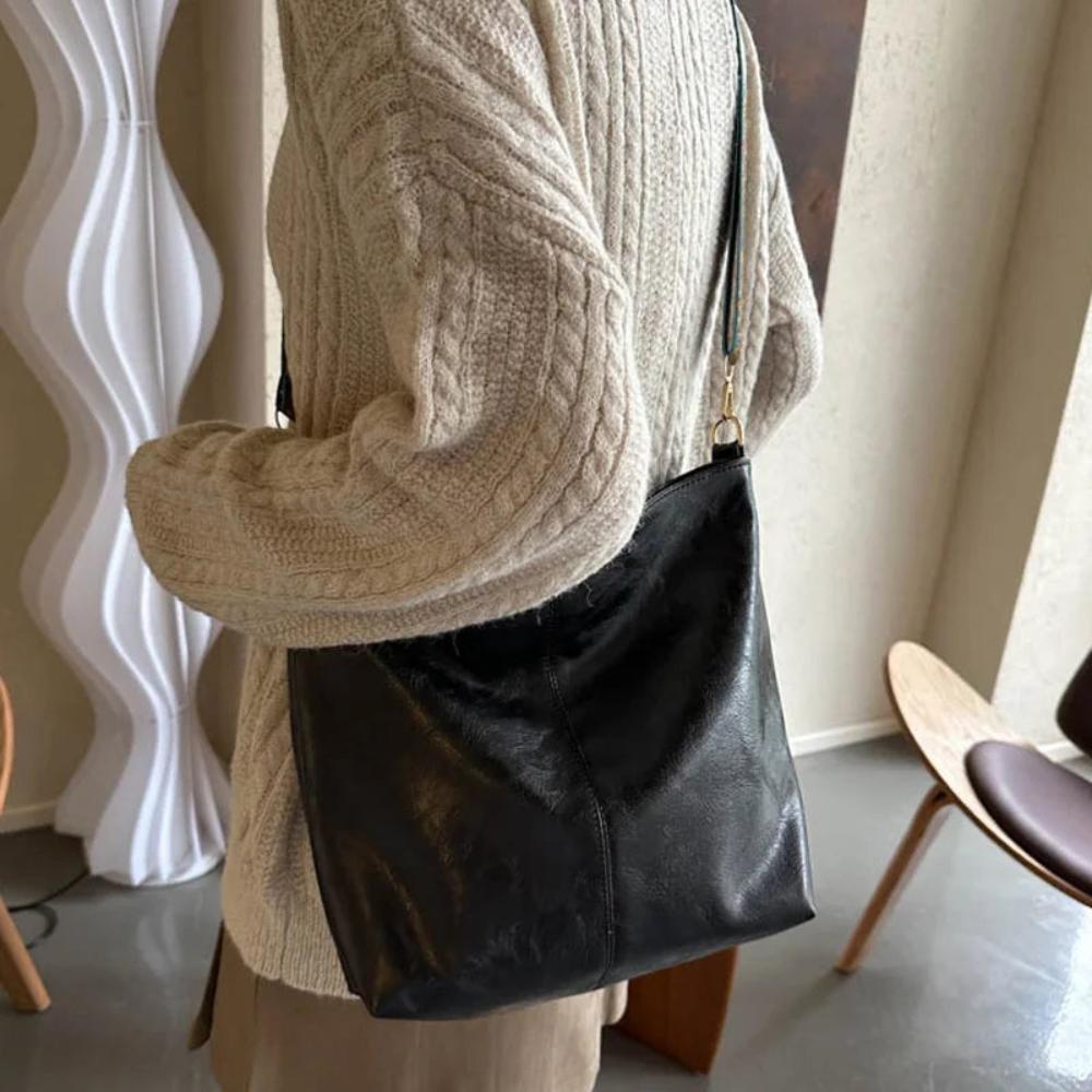 Women's Vintage Bucket Shoulder Bag with Adjustable Embroidered Strap – Classic Everyday Style