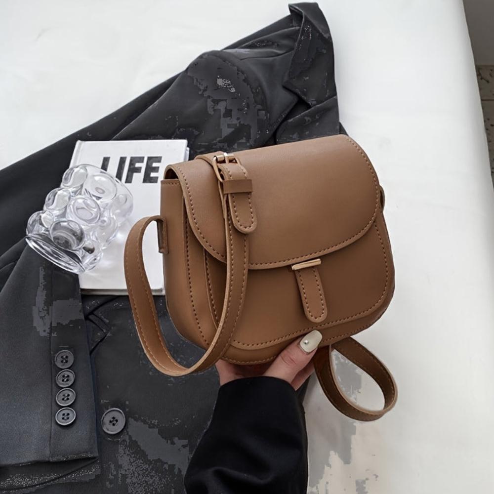 Women's Retro Saddle Crossbody Bag – Classic Mini Flap Purse for Everyday Style