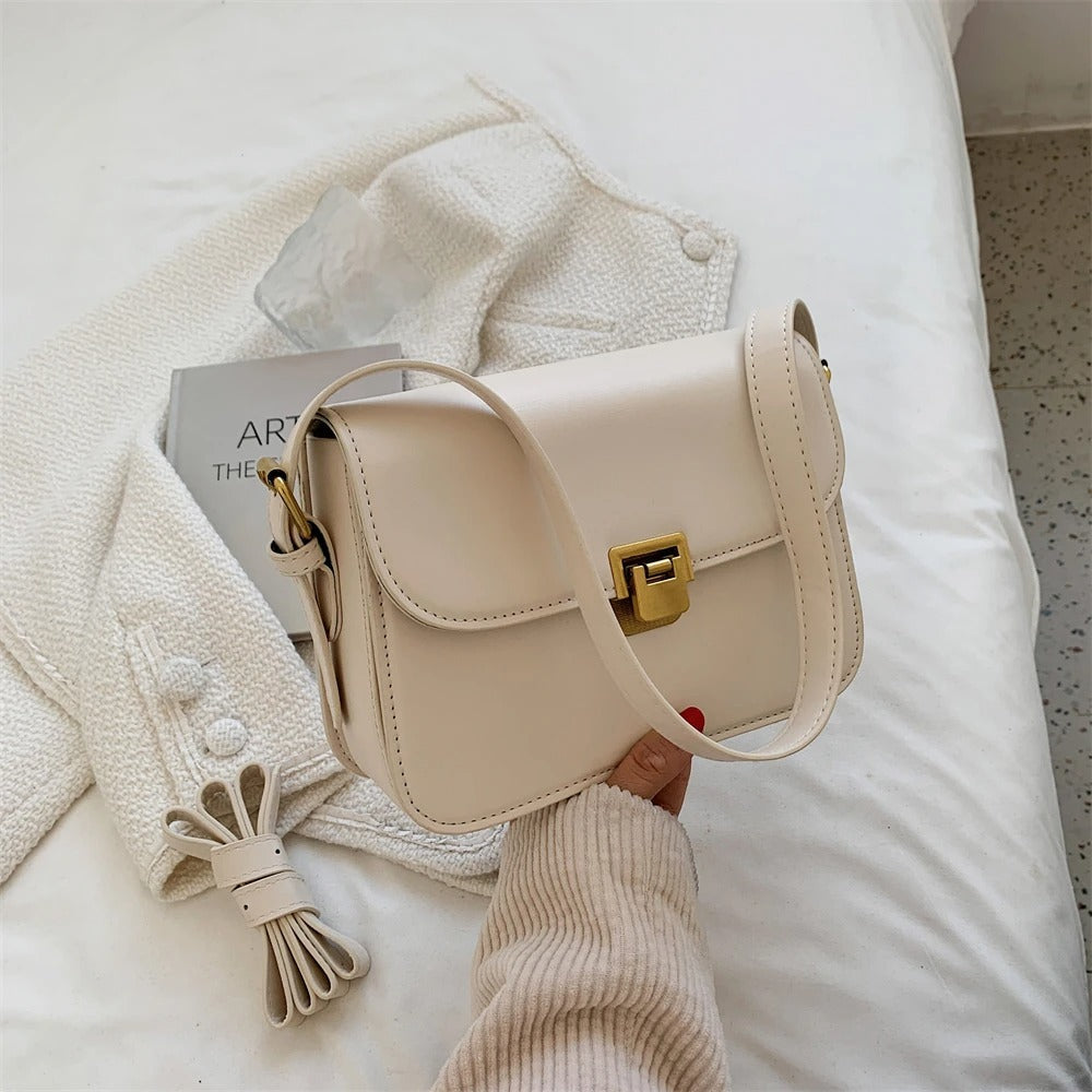 Women's Minimalist Shoulder Bag – Elegant Everyday Crossbody Purse